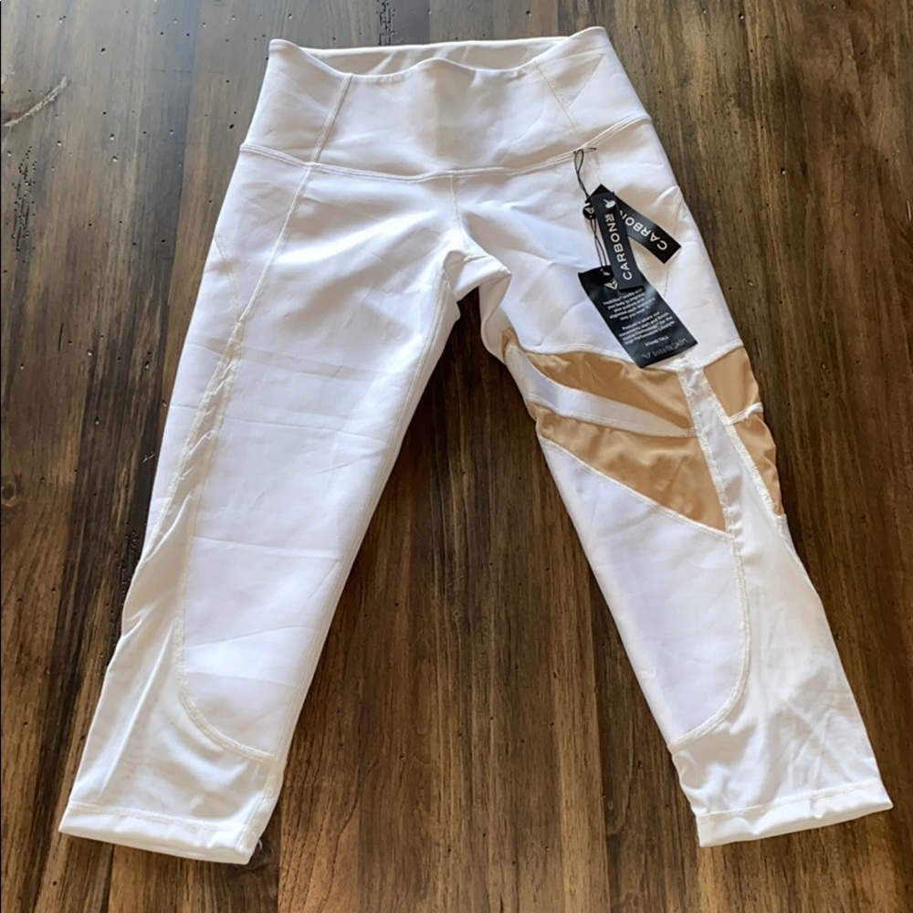 NWT Carbon38 High waisted Capri leggings